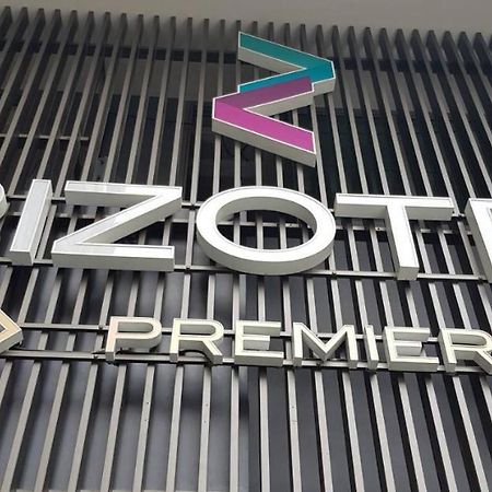 Bizotel Premier Hotel&Residence Bangkok Exterior foto