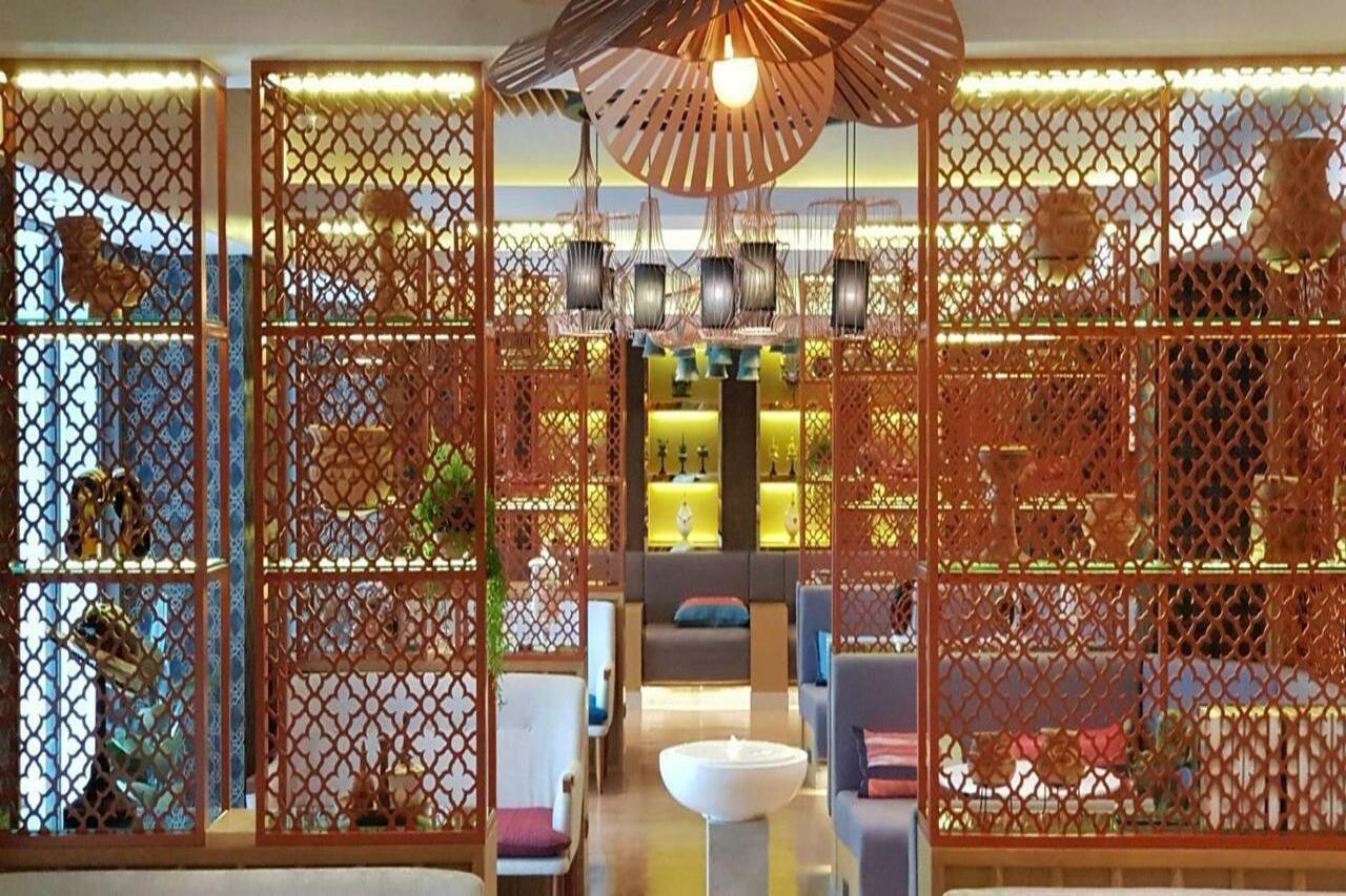 Bizotel Premier Hotel&Residence Bangkok Exterior foto