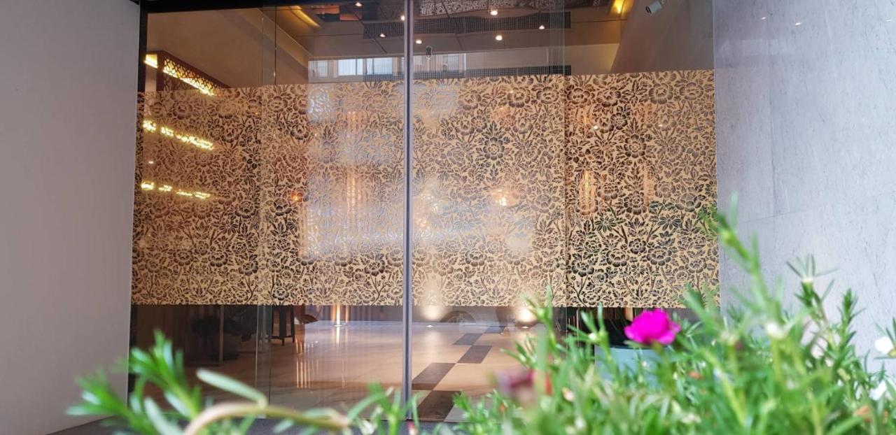 Bizotel Premier Hotel&Residence Bangkok Exterior foto